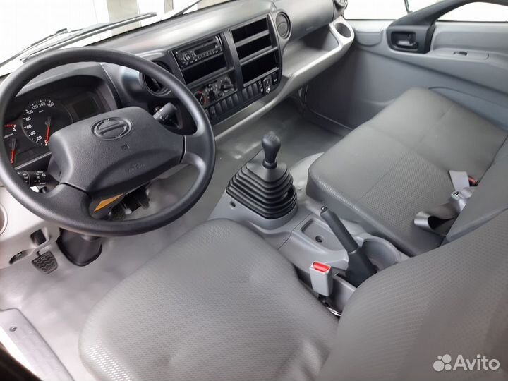 Hino 300 (Dutro), 2022