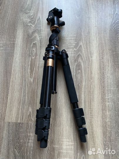 Fujimi FT55A Компактный штатив 3 в 1 (1410 мм.)