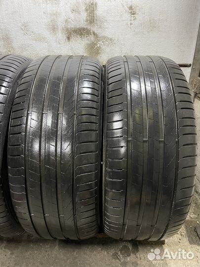 Pirelli Scorpion 255/45 R19 100V