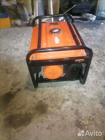 Генератор бензиновый 5 квт