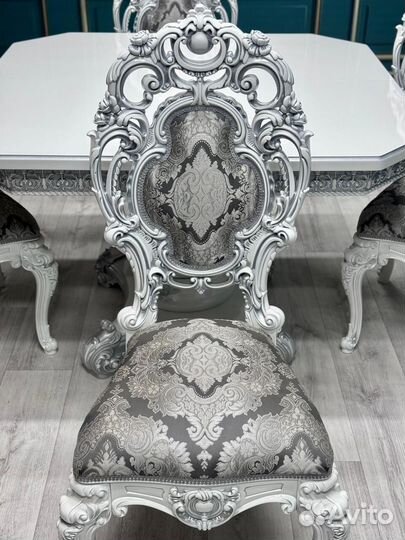 Стол \ стол в наличии