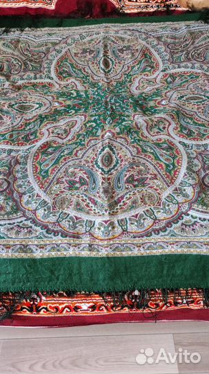 Павловопосадский шерстяной платок