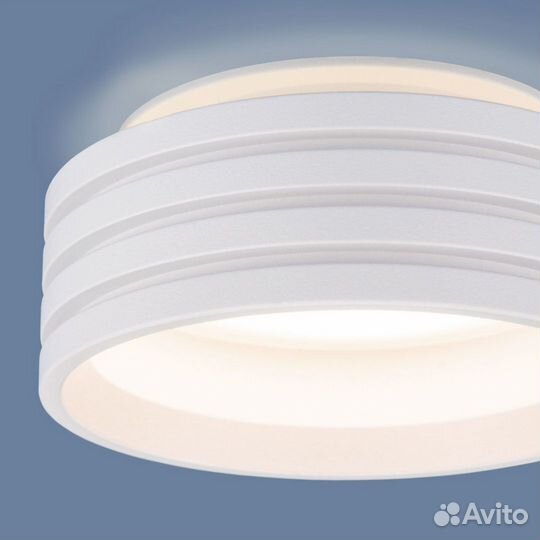 Светильник встраиваемый