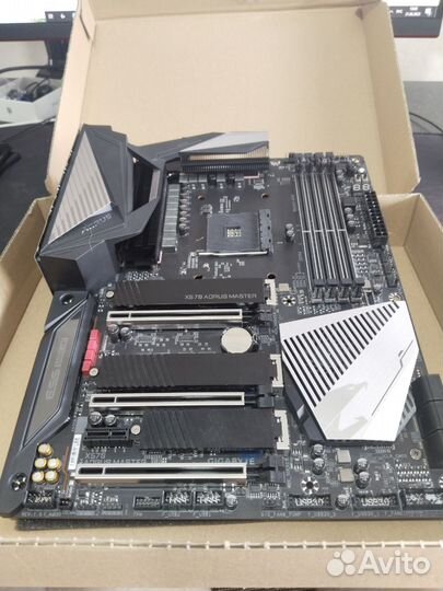 Материнская плата x570 Aorus master x570 gaming X