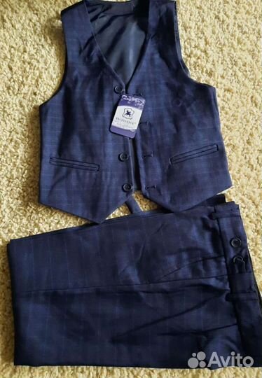 Новый Костюм тройка школа