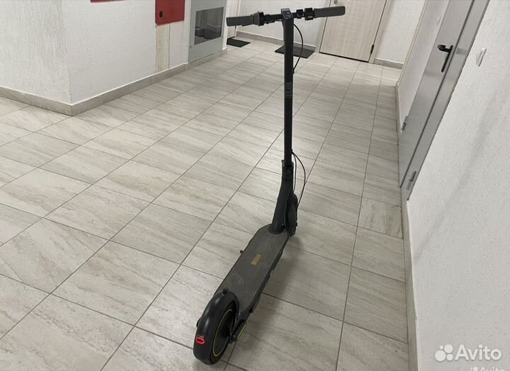 Электросамокат Ninebot max g30p