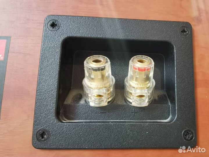 Полочная Акустическая Система Dali Concept Center