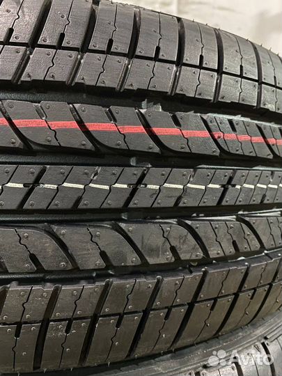 Bridgestone Dueler H/T 843 215/60 R17