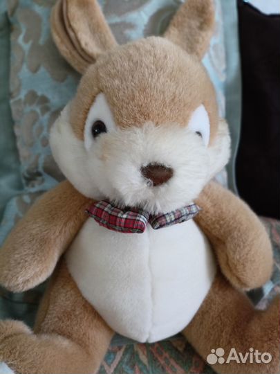 Большая мягкая игрушка заяц