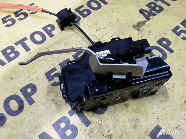 Замок двери задней правый Audi A4 (B6)