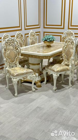 Стол и стулья новые