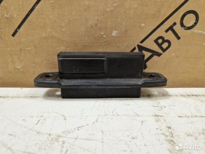 Кнопка открытия крышки багажника Toyota Rav4 40