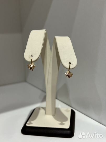 Золотые серьги