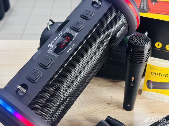 Блютуз колонка с микрофоном