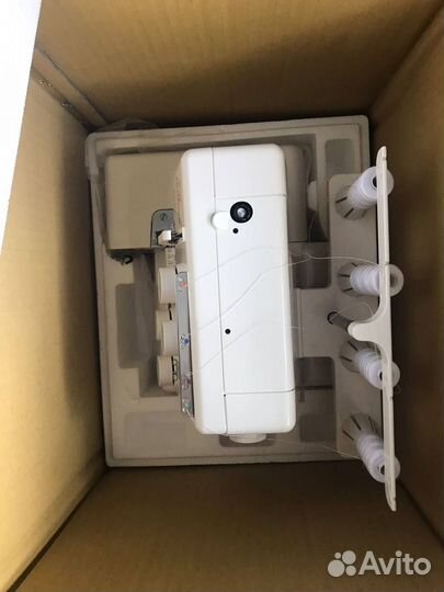 Оверлок janome 204D