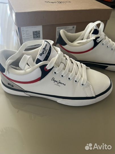 Кроссовки кеды