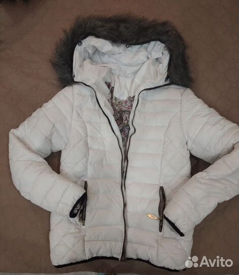 Белая куртка