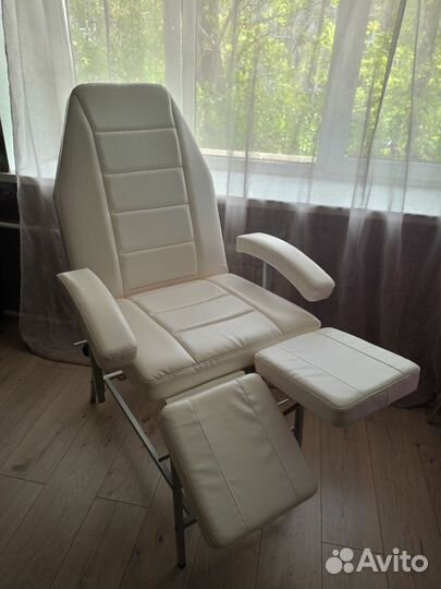 Педикюрное кресло