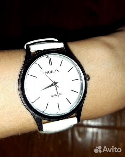 Новые часы женские