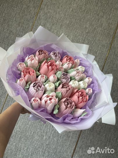 Зефирные тюльпаны в шляпных коробках