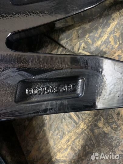 Оригинальные колёса BMW M8 R20