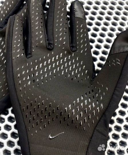 Перчатки Nike новые
