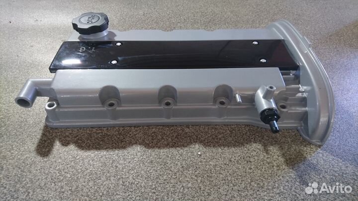 Алюминиевая клапанная крышка Шевроле Лачетти