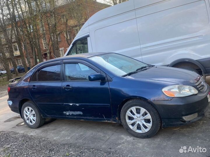 Toyota Corolla 1.8 AT, 2002, 211 000 км