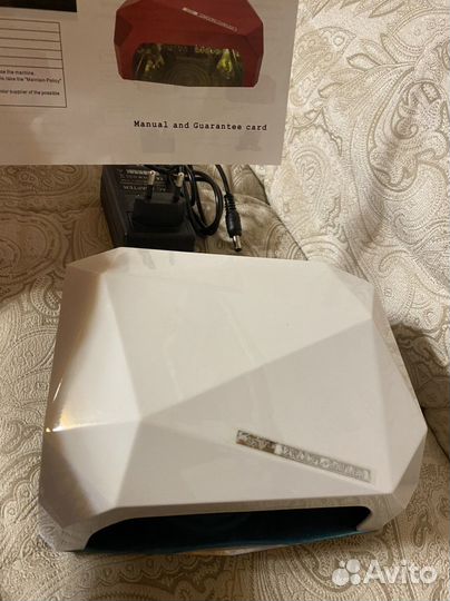 Ультрафиолетовая лампа-сушка для ногтей