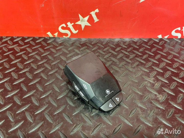 Рулевой переключатель аудиосистемы Renault T