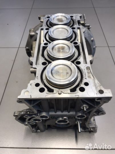 Блок цилиндров с поршневой Mercedes M270 920 2л 27