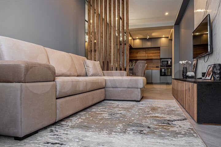 2-к. квартира, 51 м², 13/17 эт.