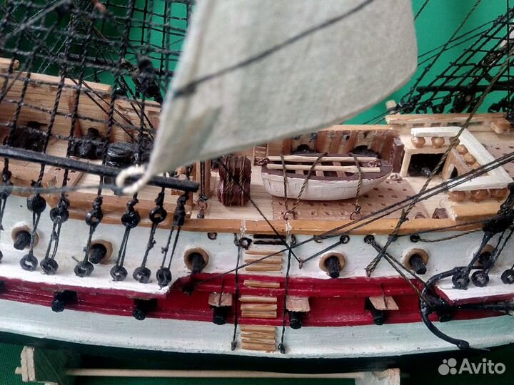 Модель корабля 