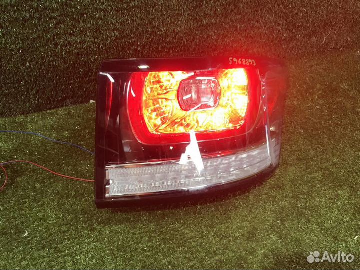 Фонарь задний правый Land Rover Range Rover Sport