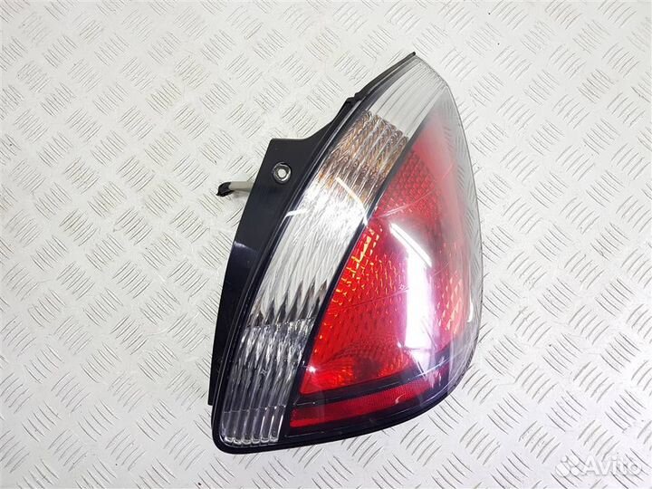 Фонарь задний правый Kia Rio