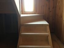 Бюджетные лестницы. Перила деревянные