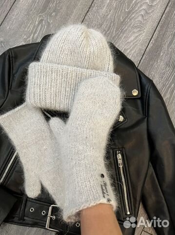 Комплект шапка и варежки