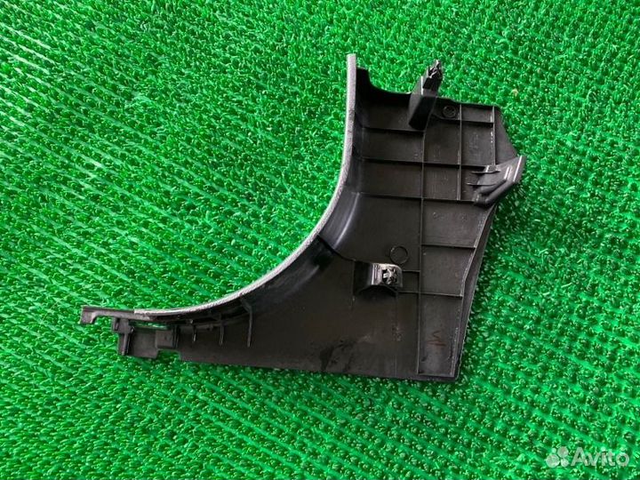 Обшивка стойки прав. Nissan Murano