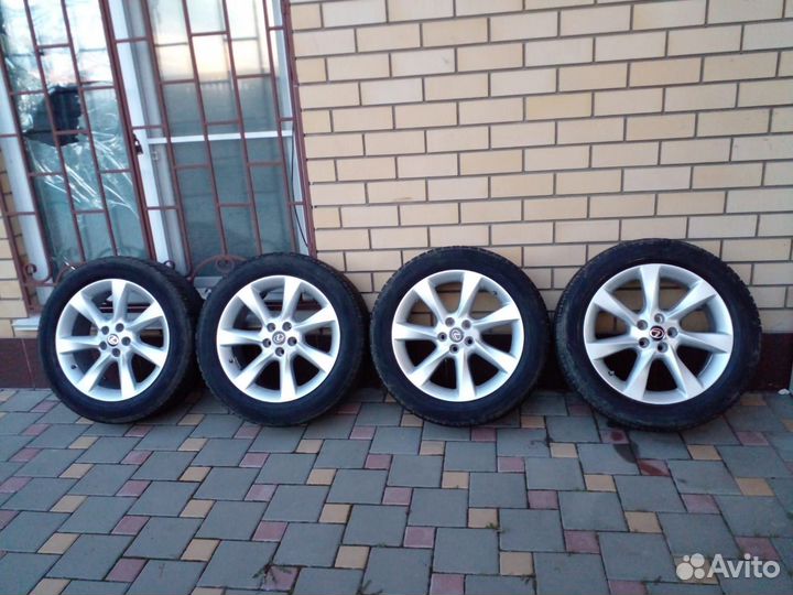 Nokian Tyres Hakkapeliitta 2 235/55 R19 19B