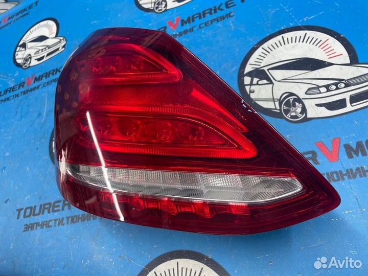 Стоп-сигнал задний левый Mercedes-Benz C-Class