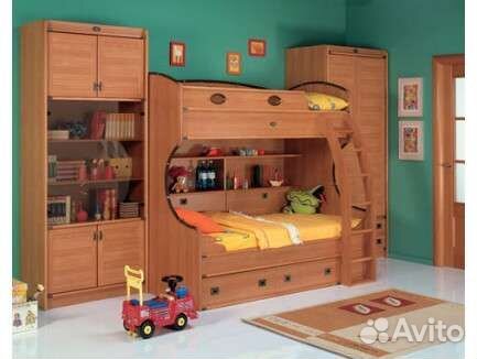 Двухъярусная кровать