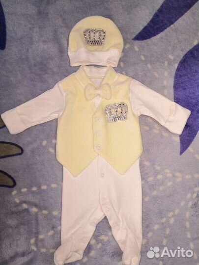 Комплект на выписку для мальчика новый