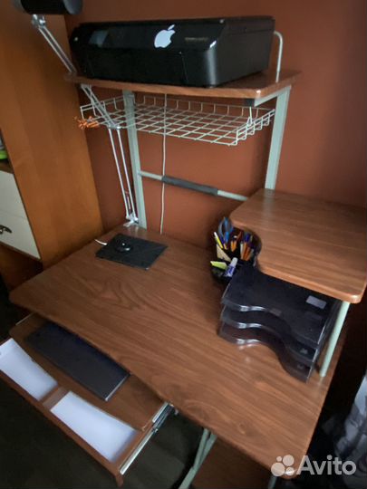 Компьютерный стол