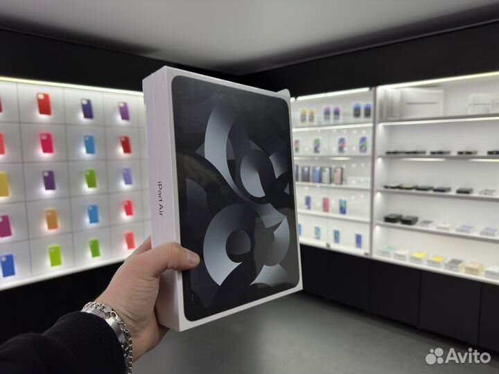 iPad Air (5th Generation) 64GB, Wi-Fi