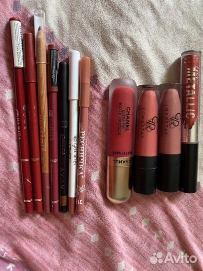7 карандашей для губ + 4 помады в подарок пакетом