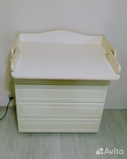 Комод с пеленальным столиком