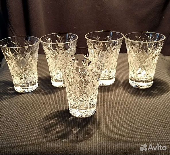 Хрустальные вазы, бокалы, рюмки, кружки