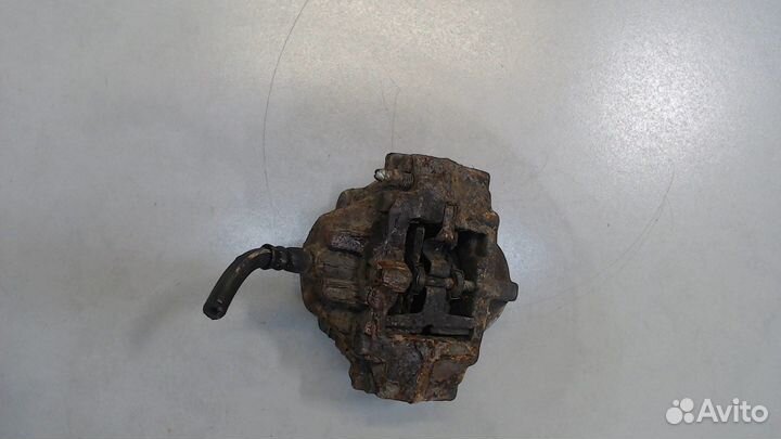 Суппорт Mercedes E W210, 2000