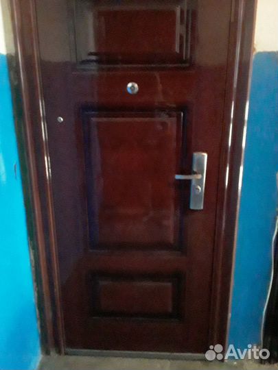 Продам входную дверь бу
