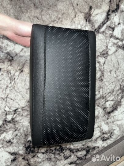 Подлокотник на hyundai solaris